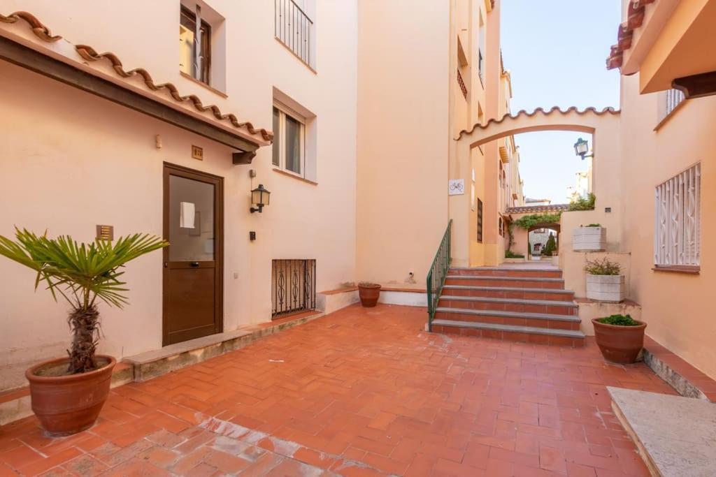 Greserva Kar-Centro, Junto A La Playa, 3 Piscinas, Wifi, Clima, Restaurantes 2024 Empuriabrava Ngoại thất bức ảnh