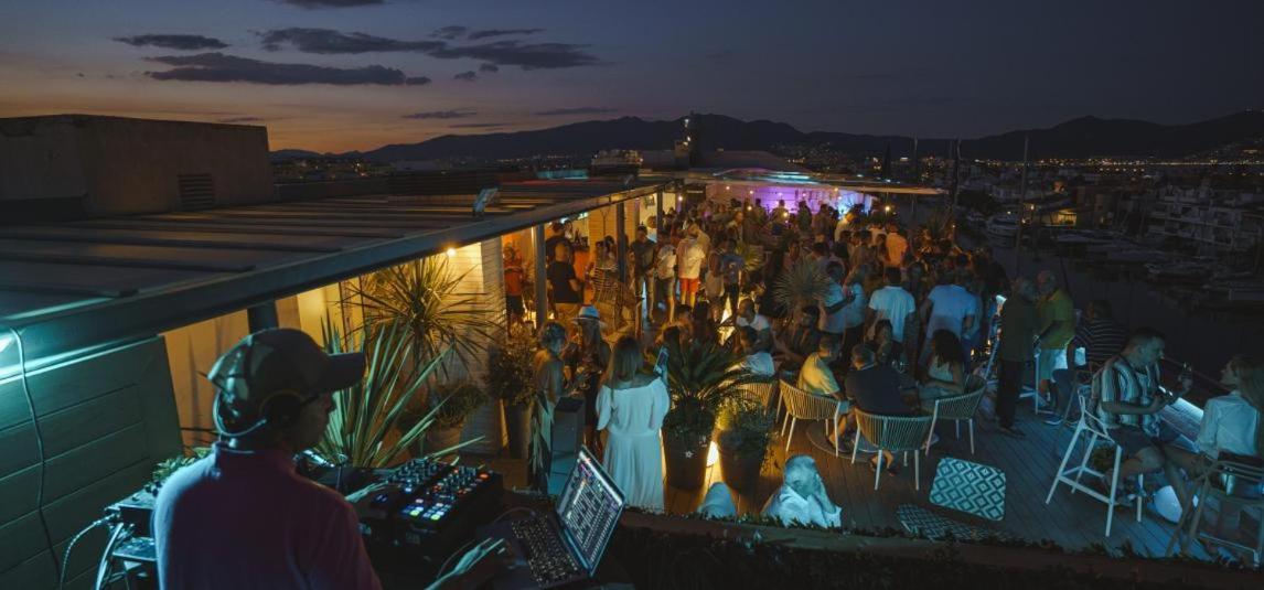 Greserva Kar-Centro, Junto A La Playa, 3 Piscinas, Wifi, Clima, Restaurantes 2024 Empuriabrava Ngoại thất bức ảnh